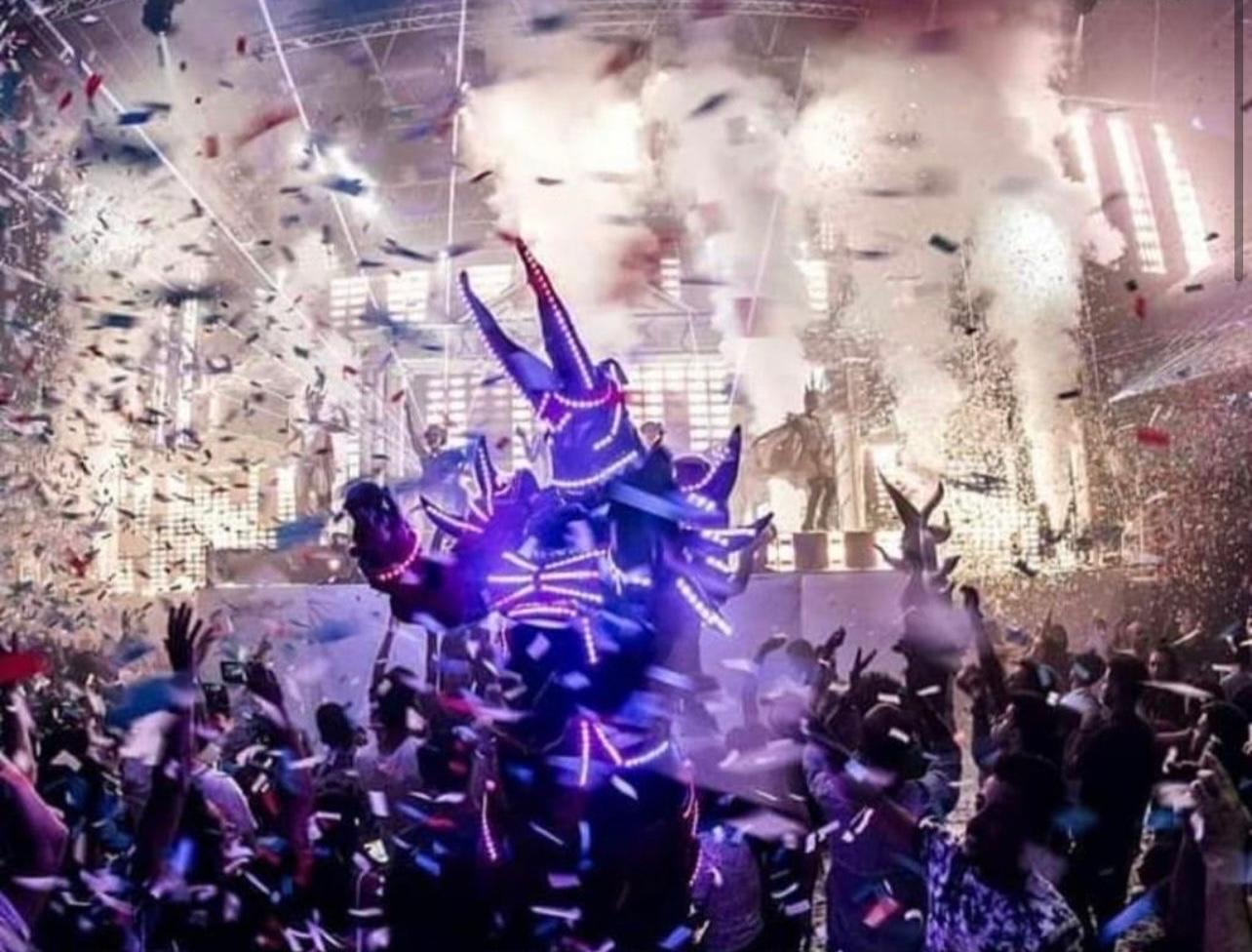 Fiesta y espectáculo — Hollywood Music Management